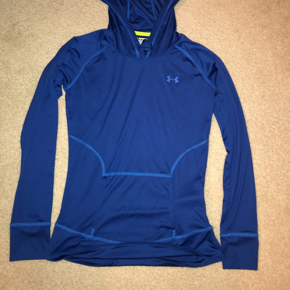 Under Armour Heat Gear pull over with hood